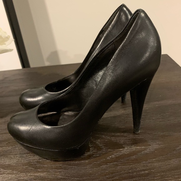 Guess black leather platform pump - Picture 3 of 4